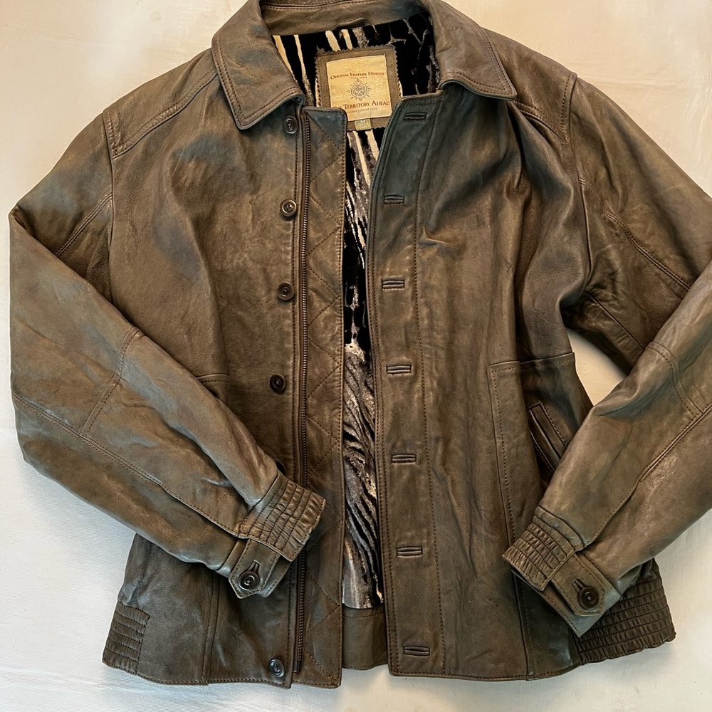 The Territory Ahead Women's Sage Green Leather Jacket - Size Medium